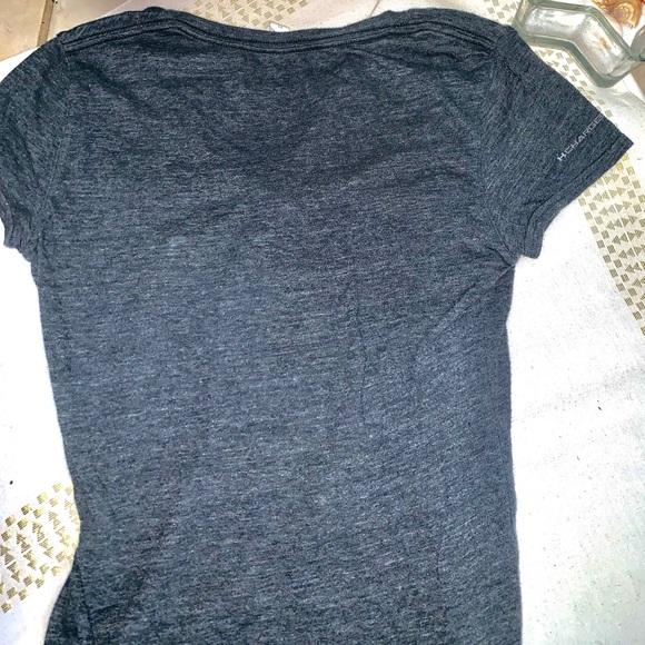 Black/grey Under Amour V-neck top Sz. XS - Picture 2 of 5